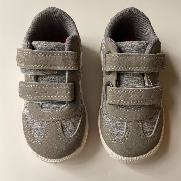 Dr. Scholl’s Kids Kameron Velcro Strap Sneaker Size 6 Toddler - Picture 2 of 8